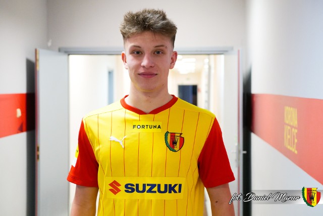 Kolejny transfer Korony Kielce. Kontrakt na 2,5 roku podpisał 17-letni Adrian Bielka.