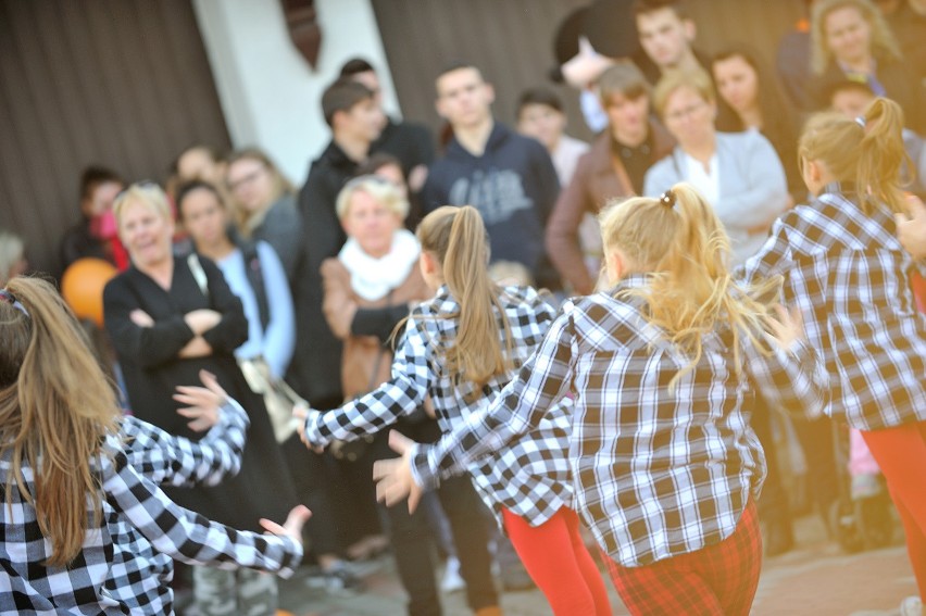 Wielki koncert charytatywny „Dobrodzienianki mówią Rakowi...