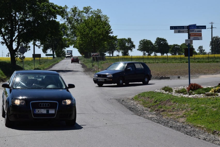 Wyremontowana droga Gotartów - Kujakowice Górne