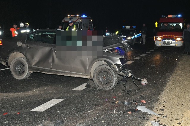 Na miejscu środowego śmiertelnego wypadku w okolicach Pacanowa.