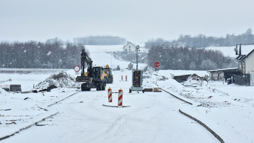 Zima pokrzyżowała plany drogowców pracujących na zachodnim obejściu Chojnic