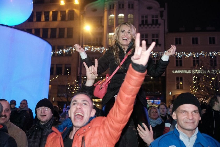 Sylwester 2017 w Poznaniu: Wielka impreza na placu Wolności