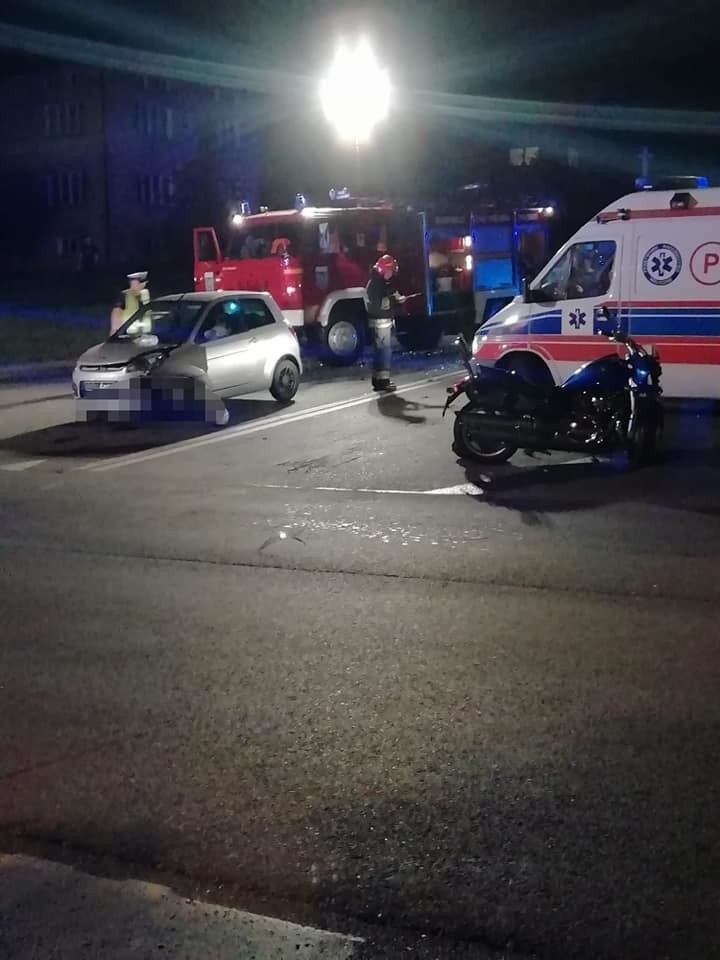Wypadek w Lubomi dwóch samochodów osobowych i motocykla....