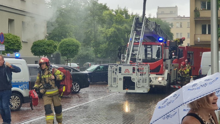 Alarm pożarowy. Ewakuowano Komendę Wojewódzką Policji w Białymstoku