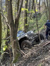 Dobczycki Piknik Motoryzacyjny za nami. Była jazda w błocie, driftowanie i był szczytny cel 