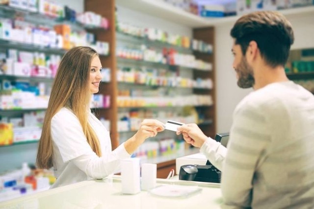 Aptekarz zamiast dr Goole’a? Ma w tym pomóc nowa ustawa o zawodzie farmaceuty, która apteki w końcu zmienić ma w prężne ośrodki zdrowia.>>>>>CZYTAJ DALEJ