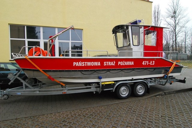 Nowa łódź sandomierskich strażaków