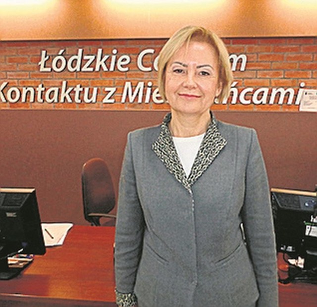 Małgorzata Markowska zachęca do korzystania z  infolinii.