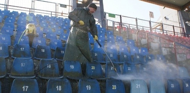 Na stadionie trwają przygotowania do wiosennej rundy. Pogoń Szczecin ma szanse na awans.