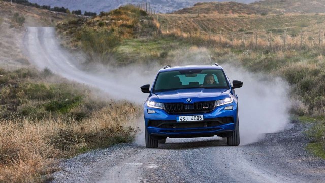 Skoda Kodiaq RS Najważniejszym elementem wersji RS był i jest silnik. W Kodiaqu RS jest to czterocylindrowa jednostka wysokoprężna TDI o pojemności 2 litrów i mocy 240 KM. To najmocniejszy silnik dieslowski, jaki został zastosowany w seryjnej Skodzie.Fot. Skoda