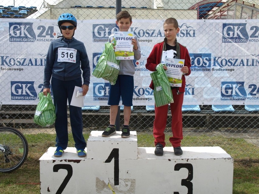 Pierwsze miejsce Dominik Żur, drugie - Filip Stepuk, trzecie...