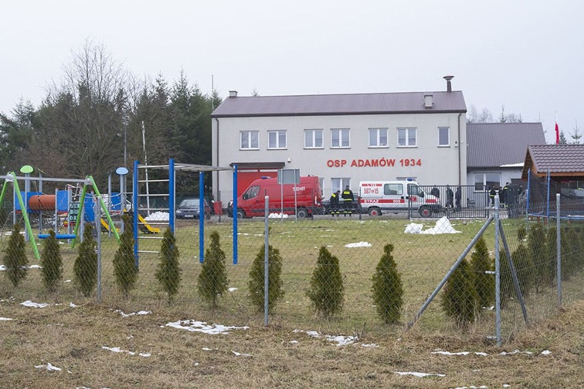 Strażacy z OSP Adamów w gminie Aleksandrów Łódzki mają nowy podnośnik. Sprzęt przekazał im marszałek Grzegorz Schreiber