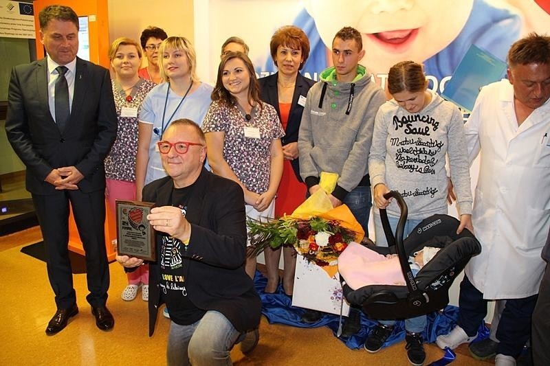 Cieszyński szpital honoruje WOŚP, Jurek Owsiak odwiedził Cieszyn