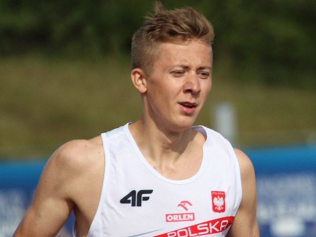 Mateusz Borkowski zdobył „złoto” na 800 metrów.