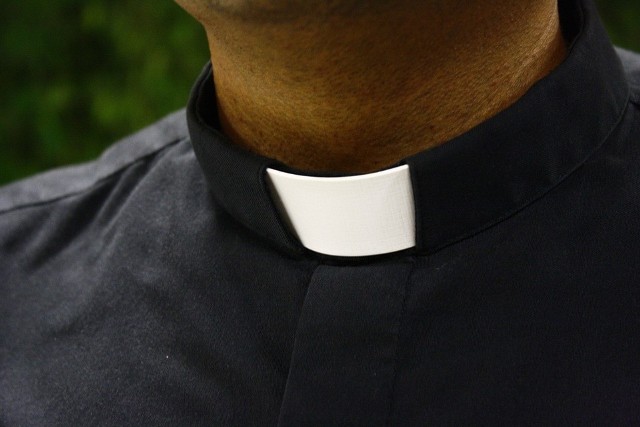 Dotąd uznano i orzeczono winę sześciu kapłanów diecezji opolskiej, którzy dopuścili się co najmniej raz aktu wykorzystania seksualnego wobec osoby małoletniej – napisał biskup opolski w liście pasterskim.