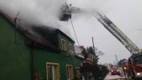 Pożar w Unichowie, 09.12.2021. Dwie rodziny zostały bez dachu nad głową