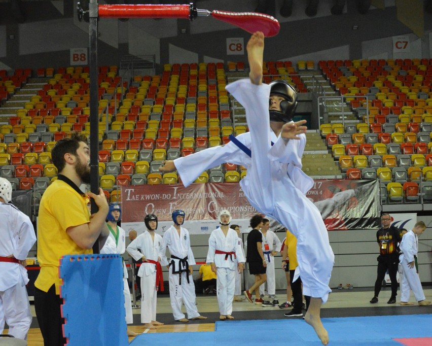 Zawodnicy klubu taekwondo z Kluczborka odnoszą coraz większe...