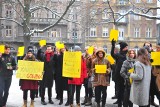 Kraków. Studenci UJ pokazali żółtą kartkę ministrowi Gowinowi