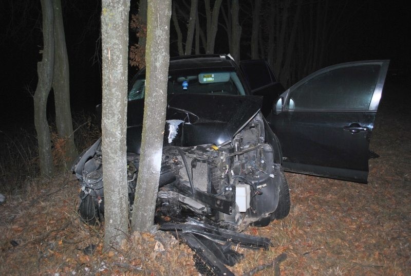 Wypadek śmiertelny pod Żarnowem Pierwszym. Toyota uderzyła w...