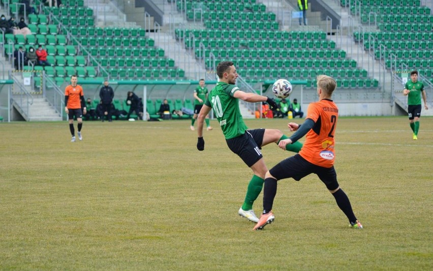 3 liga. Mecz Stal Stalowa Wola - KSZO 1929 Ostrowiec Świętokrzyski 1:2. Ostrowiecka drużyna zwyciężyła w "Hutniczych Derbach" (ZDJĘCIA)