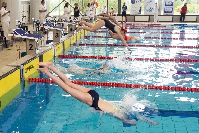 Na basenie Akademii Wychowania Fizycznego odbywają się Mistrzostwa Polski juniorów i juniorów młodszych w pływaniu niepełnosprawnych