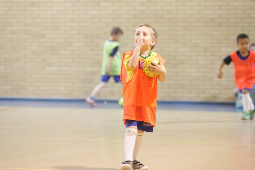 Futebol de salao, czyli brazylijska gra w piłkę nożną na...