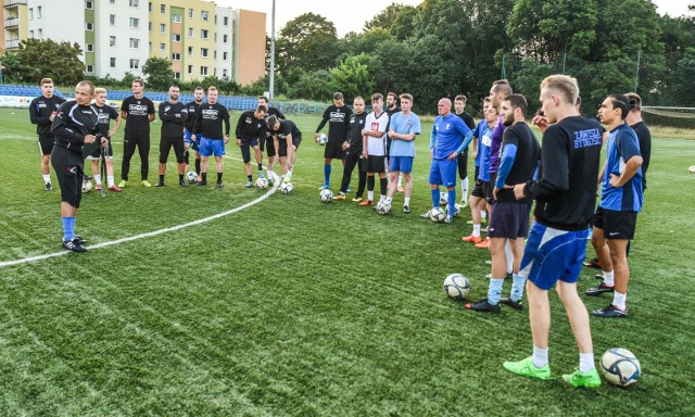 Ponad 30 zawodników zjawiło się na pierwszym treningu Zawiszy Bydgoszcz, który rozpoczął przygotowania do rozgrywek A-klasy.