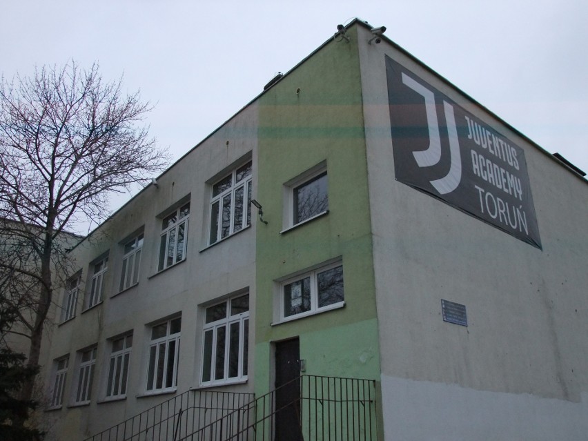 Siedziba Juventus Academy Toruń znajduje się przy ulicy...