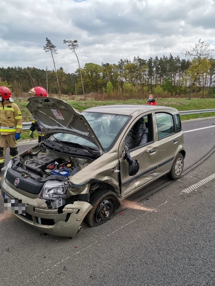 Kliniska Wielkie. Kolizja trzech samochodów na S3 - 07.05.2020