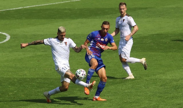 Piast Szczecin - Pogoń Szczecin 0-1.