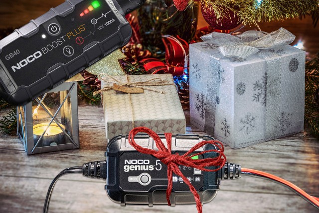Boostery i ładowarki mogą być doskonałym pomysłem na świąteczny prezent. Amerykańska marka NOCO ma w swojej ofercie zarówno boostery do awaryjnego rozruchu akumulatorów, jak i ladowarki do nich. Urządzenia te łączą w sobie najwyższą jakość i  funkcjonalność, a także pełną automatykę obsługi.