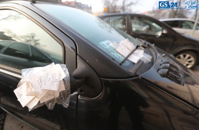 Teraz strefa płatnego parkowania to prawie 8 tys. miejsc. Kierowcy nie lubią płacić za postój