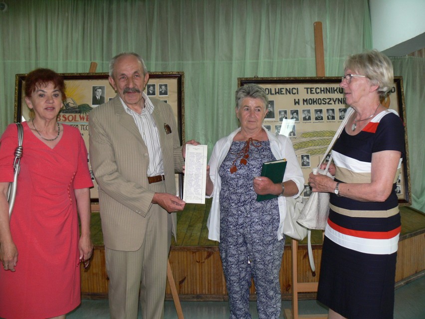 Uczniowie Państwowego Technikum Rolniczego w Sandomierzu - Mokoszynie spotkali się z okazji 50 rocznicy zdania matury  