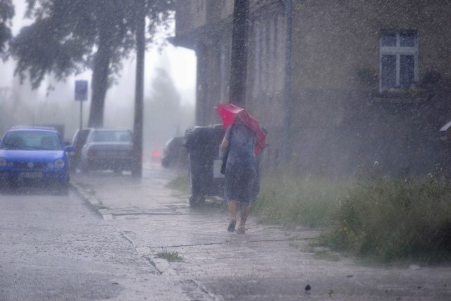 Burza nad Trójmiastem 1.08.2018. Burza i gwałtowne opady deszczu i gradu w Trójmieście 1 sierpnia 2018