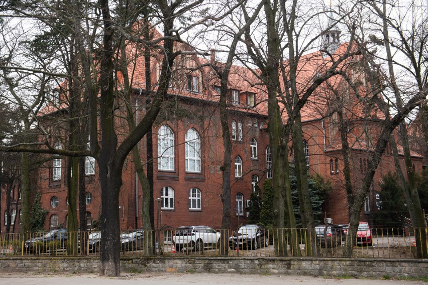 Szpital przy ul. Przybyszewskiego w Poznaniu