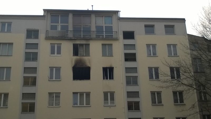 Pożar i samobójstwo przy ul. Legionów. Mężczyzna wzniecił ogień i powiesił się! [zdjęcia]