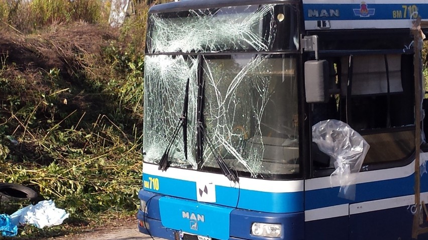 Wrocław: Tak wygląda autobus po wybuchu bomby