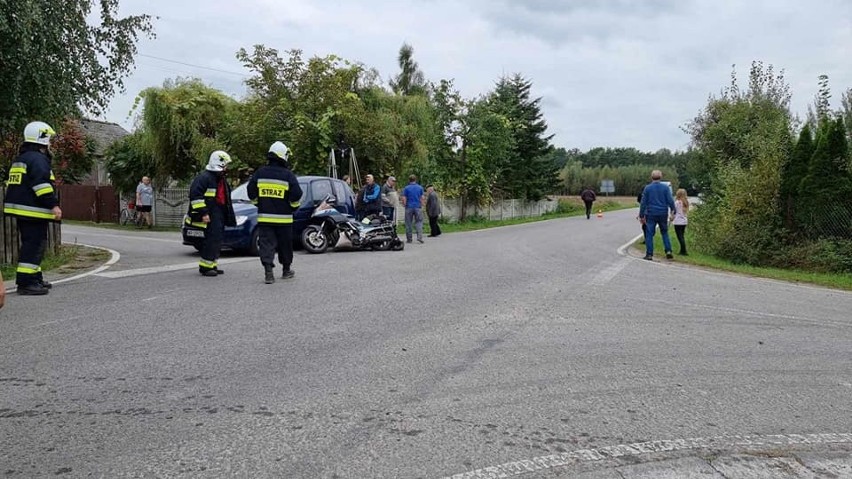 W Alojzowie w gminie Iłża motocykl zderzył się z samochodem...