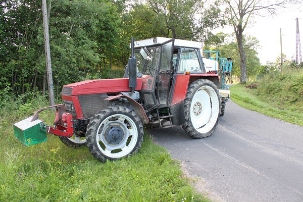 Skradzione ciągniki znaleziono porzucone