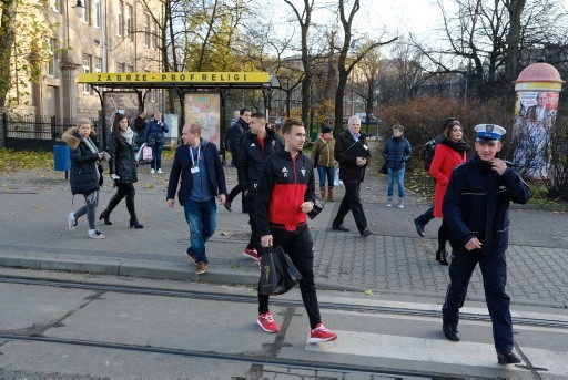 Igor Angulo, piłkarz Górnika Zabrze, zaskoczył kierowców w...