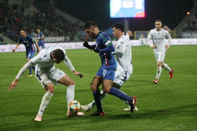 Lech Poznań przegrał z Miedzią Legnica 2:3