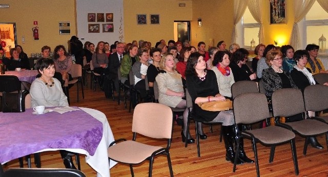 W forum uczestniczyło około 80 pań z całego powiatu sandomierskiego.