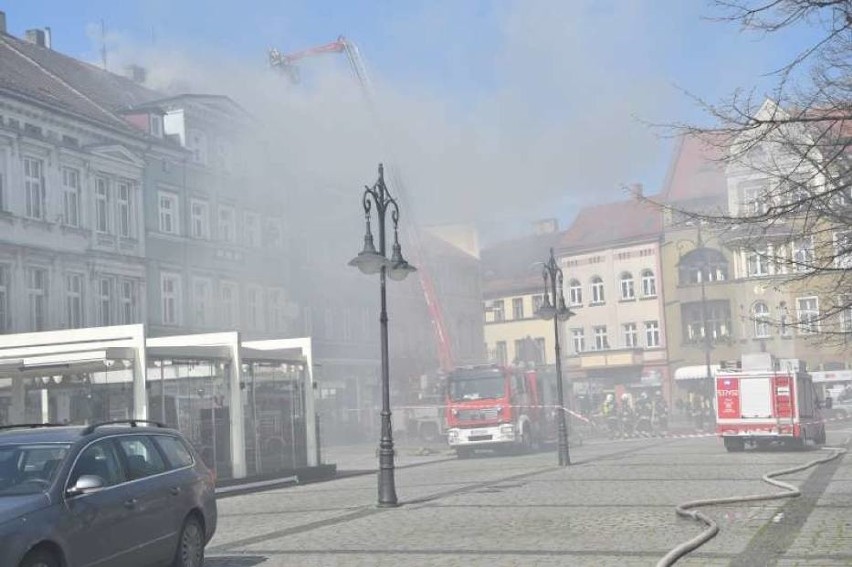 Do tragicznego pożaru doszło w piątek w Ostrowie...