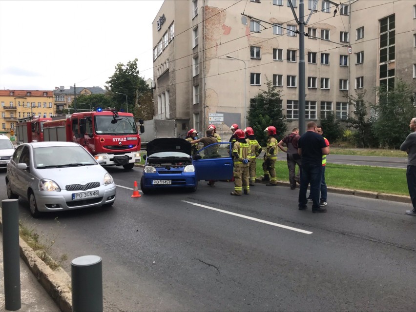 W wypadku przy ul. Grunwaldzkiej biorą udział trzy samochody