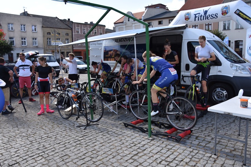 Start II Międzynarodowego Wyścigu Kolarskiego Elity Kobiet...