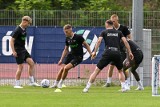 Lechia Gdańsk może zmienić właściciela. Na razie nie jedzie na zgrupowanie do Gniewina, a piłkarze z listy życzeń wybrali inne kluby