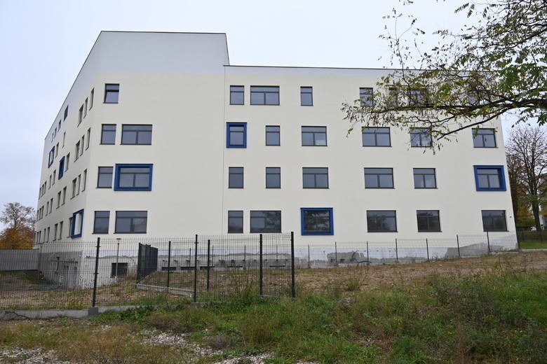 Nowy szpital w Kielcach ruszy z początkiem lutego. Przyjmie pacjentów covidowych