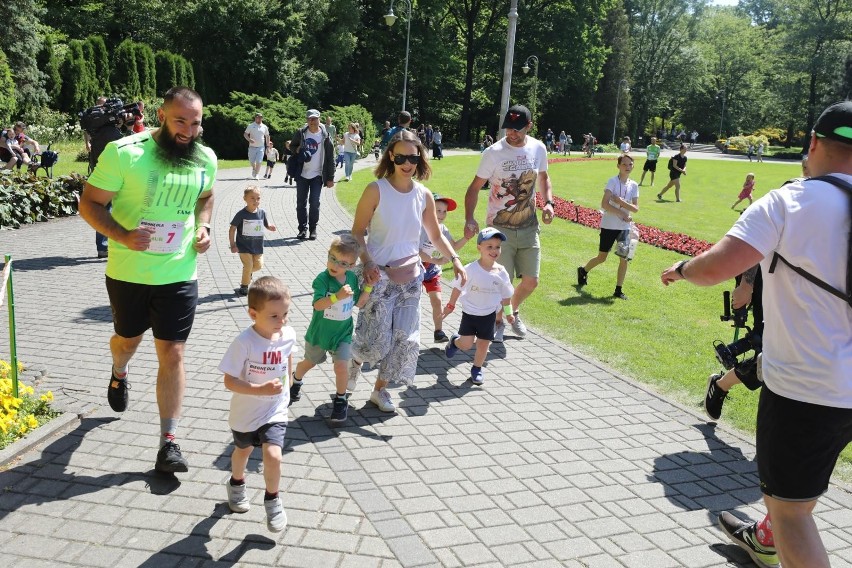 4.06.2023 r. Dzieci w Biegu Tauron Biegnij dla Aniołów w...