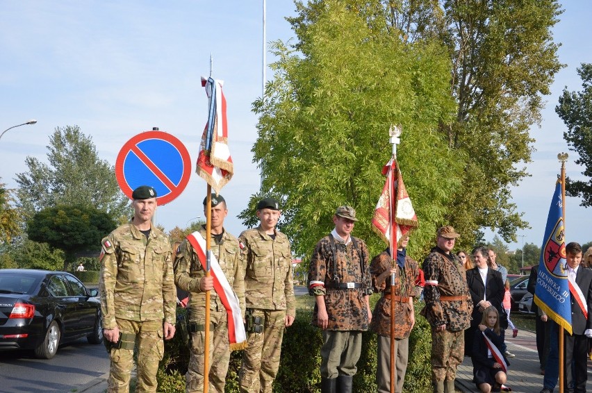 Rondo na os. Piastów zyskało nazwę Batalionu Zośka [FOTO]