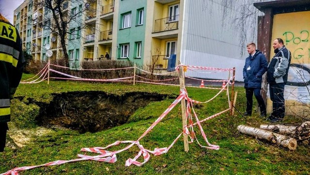 W Jaworznie zapadła się ziemia